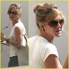 Jennifer Aniston stops in for a facial at the Cristina Radu European Skin Care spa in Beverly Hills, Calif., on Thursday. Later in the day, Aniston, 39, ... - jennifer-aniston-fur-boutique