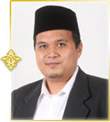 Ustaz Muhd Ma&#39;az is also active in delivering talks and organizing Islamic learning and social development programmes for the Muslim community. - USTAZ%2520MUHAMMAD%2520MA%27AZ(3)