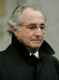 Palm Beach (Florida, US), Oct. 26 : A long time friend of jailed Ponzi King Bernard Madoff, who was found at the bottom of the pool of his ocean-side ... - Madoff