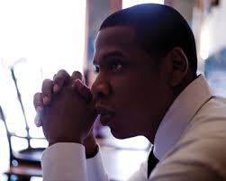 ... Altmeister Shawn Corey Carter, besser bekannt als Jay-Z, in die Läden.