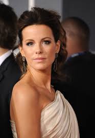 Kate Beckinsale Goes Short and Sexy at the Grammys - Kate-Beckinsale-one-shoulder-gown-Grammys