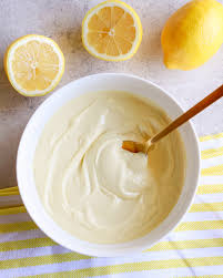 Healthy Lemon Cream Cheese Frosting (No Butter) - Dessert Done ...