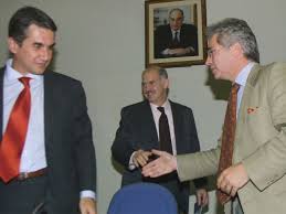ΚΑΛΩΣ ΤΑ ΤΑ ΠΑΙΔΙΑ!ΚΑΛΩΣ ΤΟΝ ΑΛΕΞ ΡΟΝΤΟΣ! 2 Αποτέλεσμα εικόνας για φωτο ροντοσ παπανδρεου