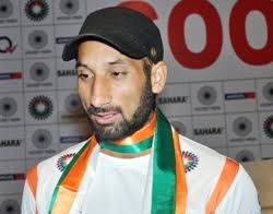 Hockey India on Saturday congratulated Indian Midfielder Sardar Singh for being named among the outstanding Indian Sportspersons who are to receive the ... - 336784.Sardar-singh