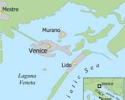 威尼斯地理位置的圖片