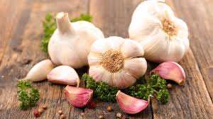 The Miracle of Garlic: 5 Incredible Health Benefits of Starting Your Day with Garlic - 1
