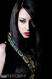 Queen of snakes III von Roland Villars - queen-of-snakes-iii-3a0595aa-53b6-4615-adde-93050f6509ae