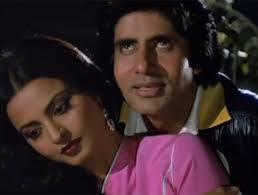 Neela Aasman. Film: Silsila (1981) Singer: Amitabh Bachchan Music: Shiv-Hari - neela-aasman
