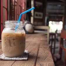 10 Refreshing iced coffee and tea recipes - Reader's Digest
