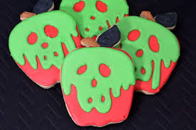 Evil Queen Poison Apple Cookies - Frugal Mom Eh!
