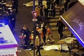Resultado de imagem para Polícia caça suspeito em conexão com os ataques de Paris